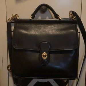 Vintage Coach Willis - E5C-9927